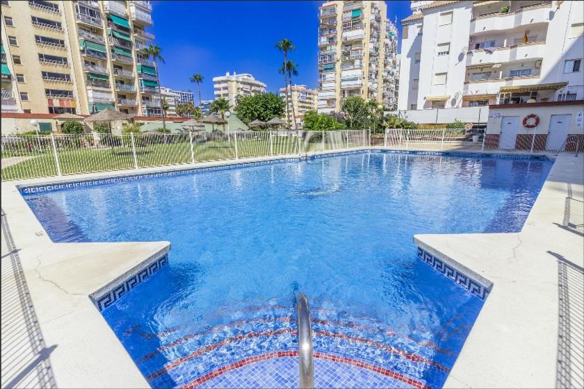 Apartamento En Benalmadena, Primera Linea De Playa Extérieur photo